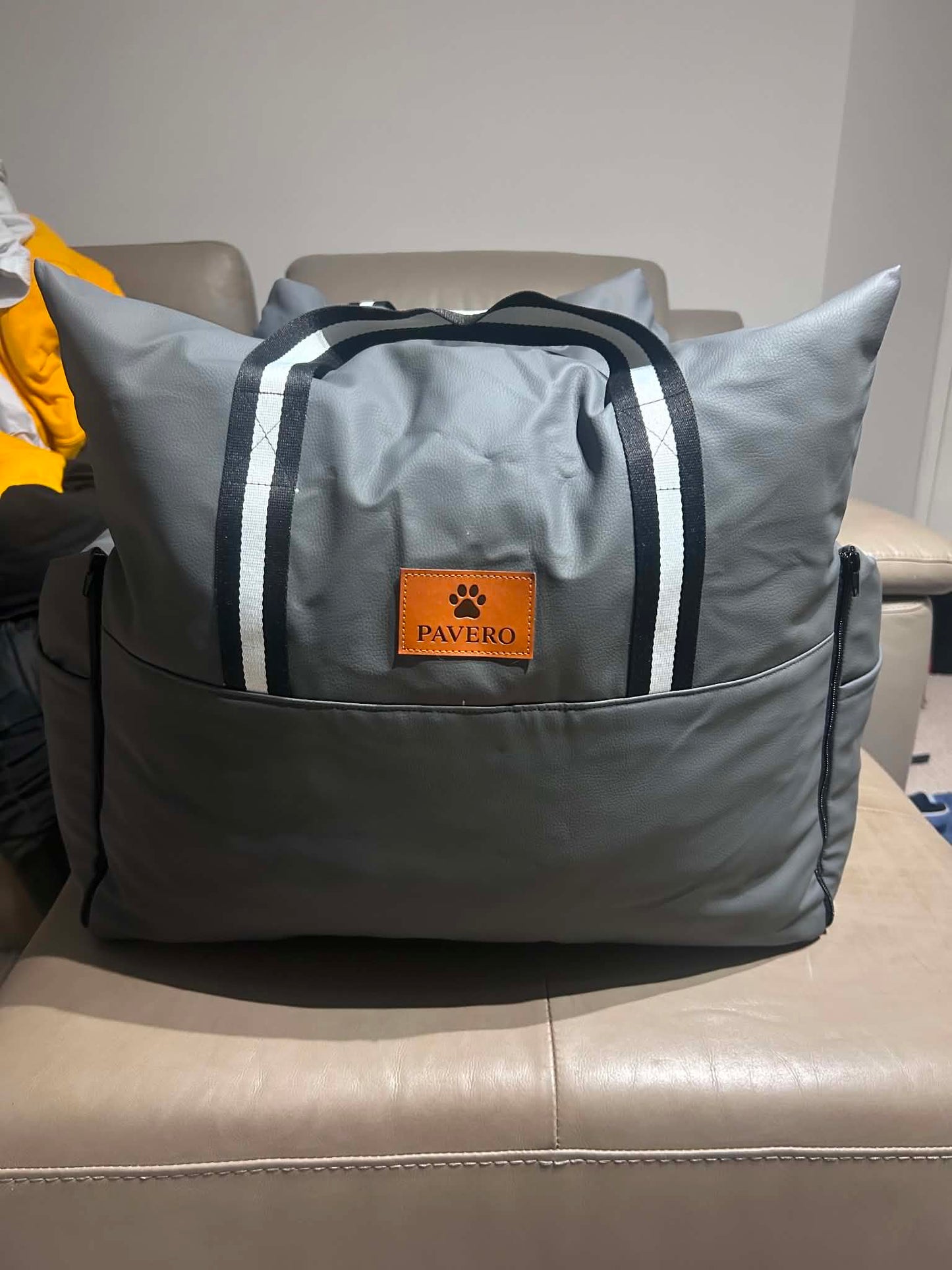 The Pavero Dog Travel Bed