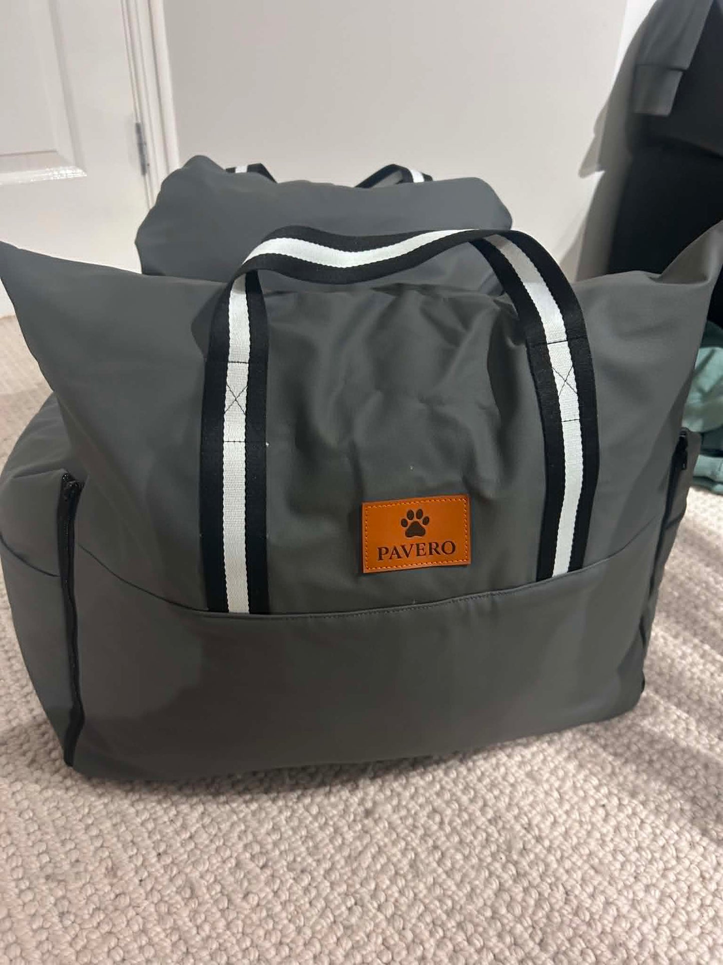 The Pavero Dog Travel Bed